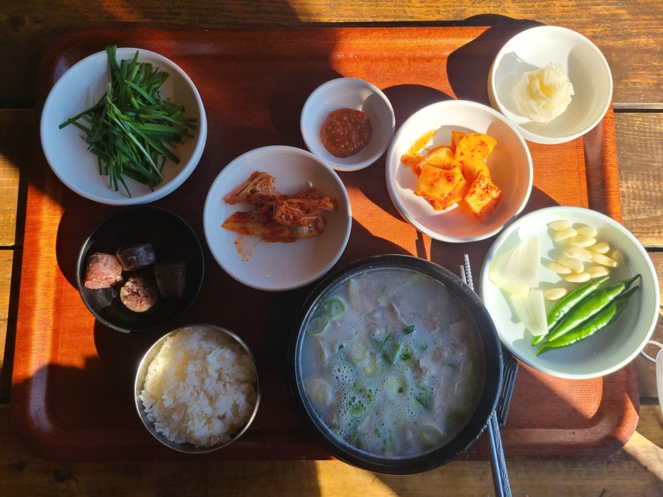장터돼지국밥 이미지