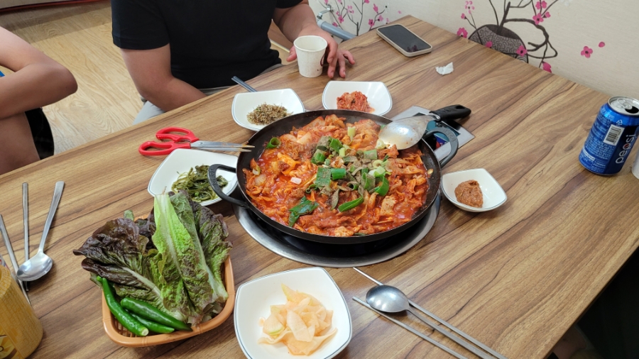 다운목살짜글이밀면 이미지