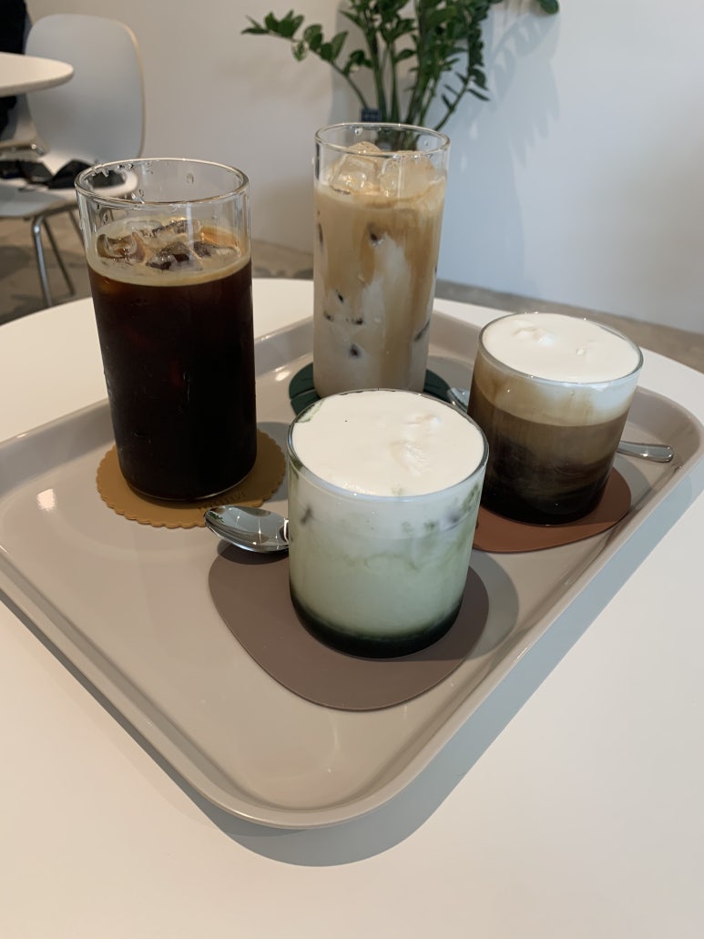 우디후디 이미지