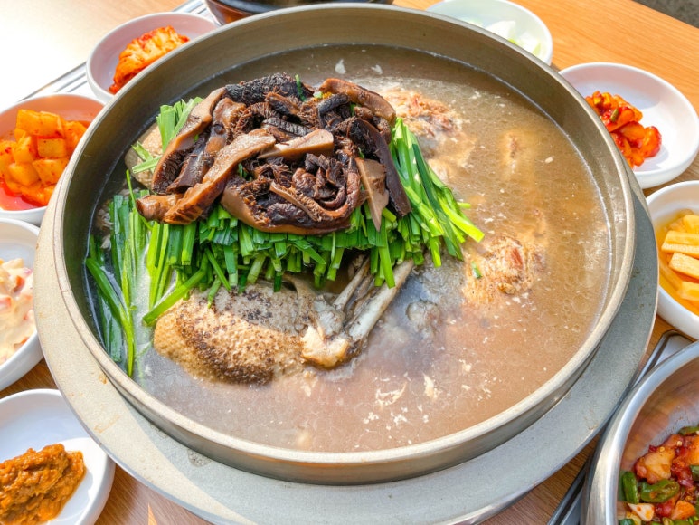 강남백숙삼계탕 이미지