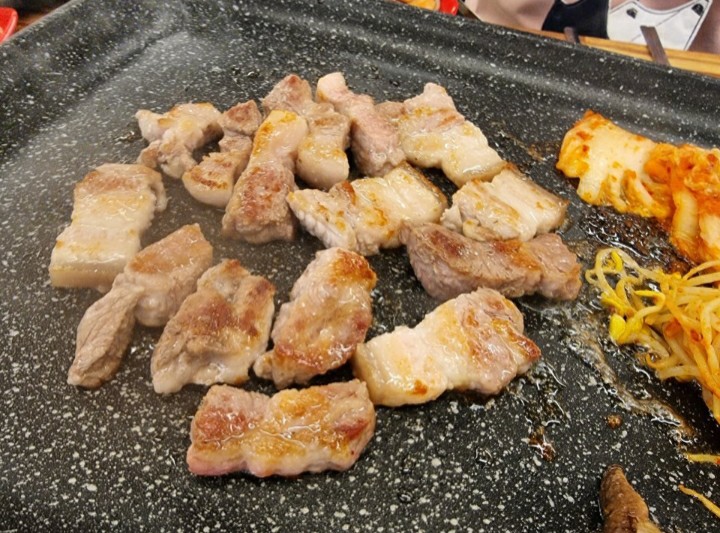 명품한우네정육점식당 이미지