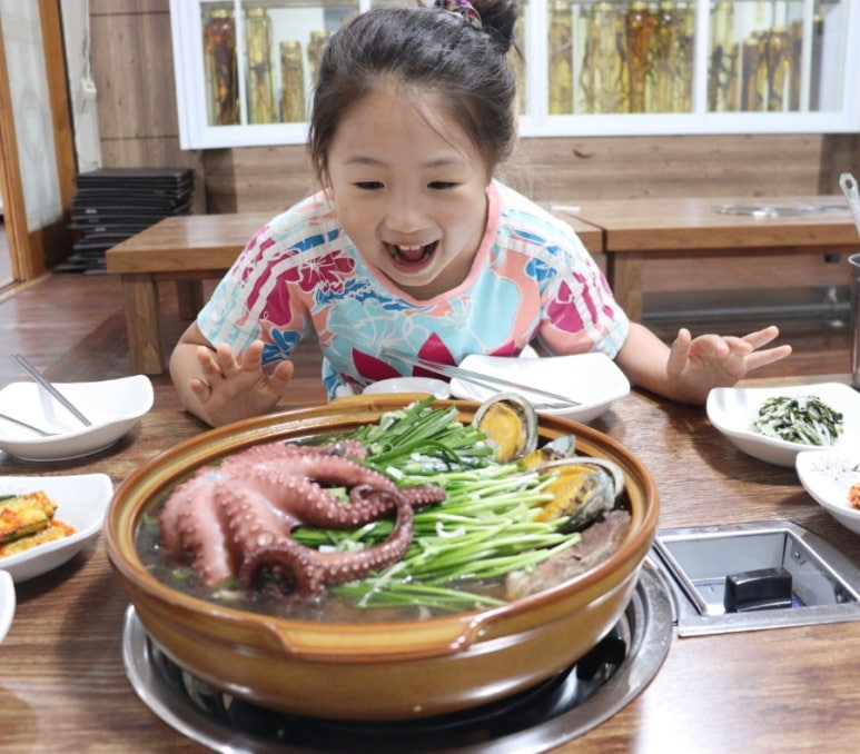 삼백년누룽지백숙 이미지