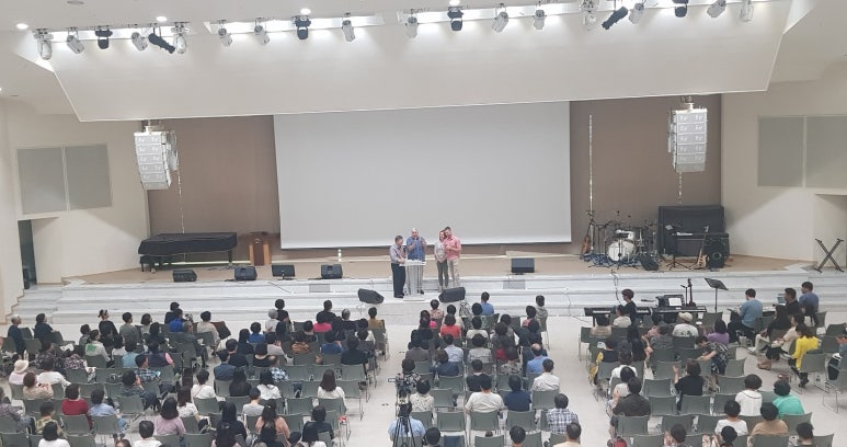 모퉁이돌 이미지