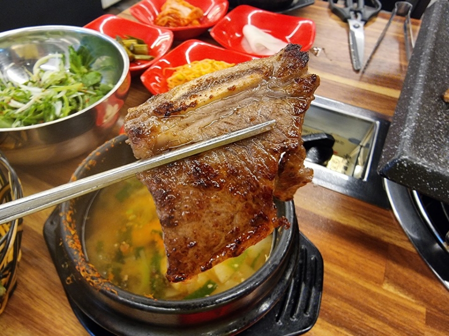 명품한우네정육점식당 이미지