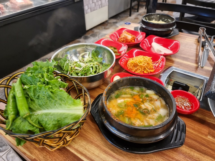 명품한우네정육점식당 이미지