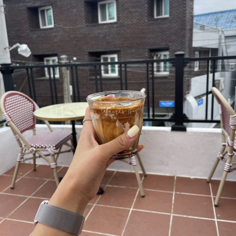 프레즌트커피그대로 이미지