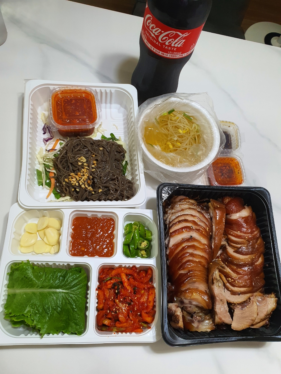 충남왕족발 이미지