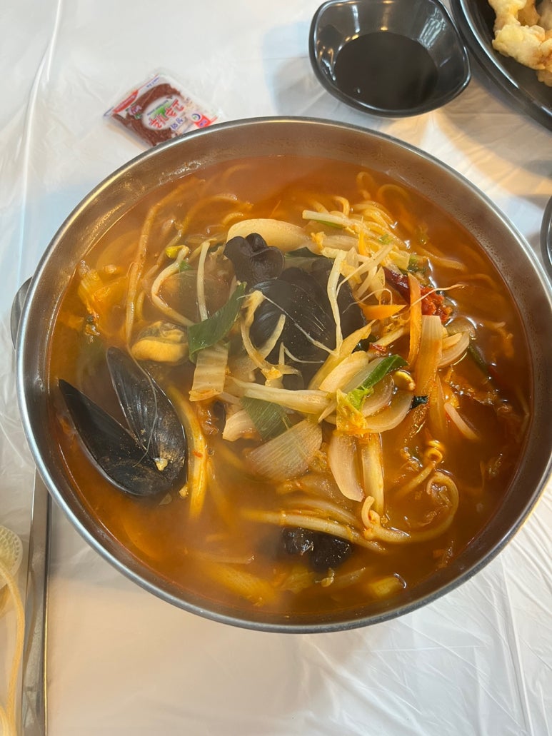 빨강이 손톱 이미지