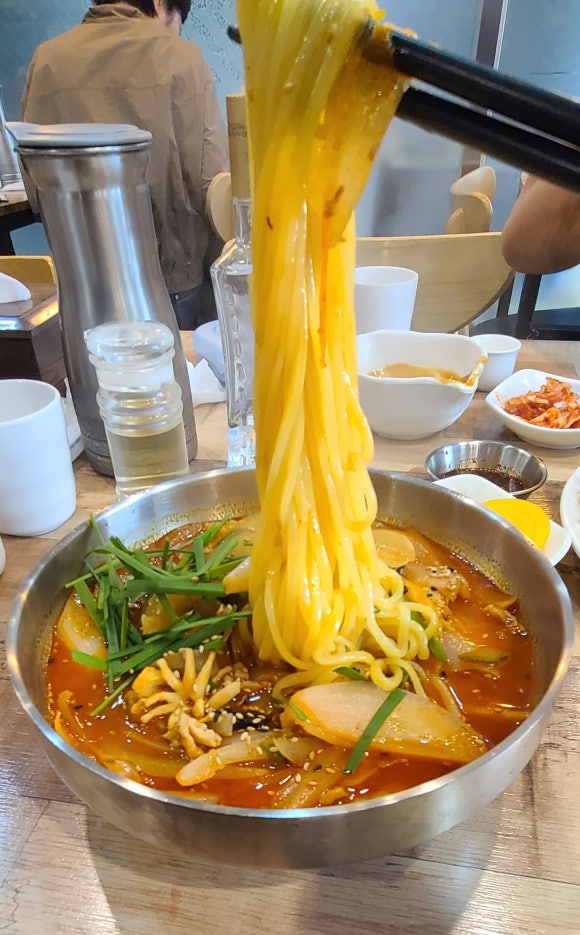 빡빡이 짬뽕짜장 이미지