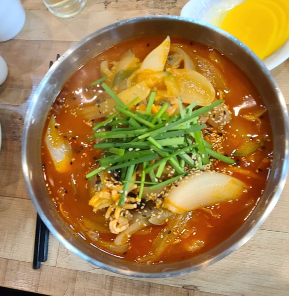 빡빡이 짬뽕짜장 이미지