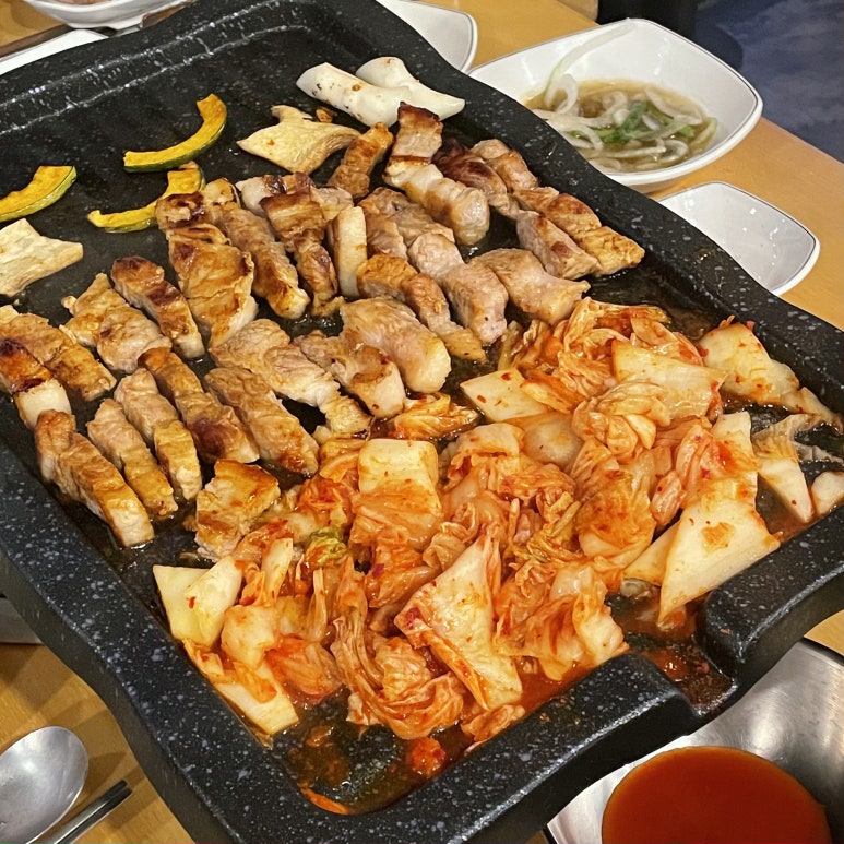 암돼지와꽃등심 이미지