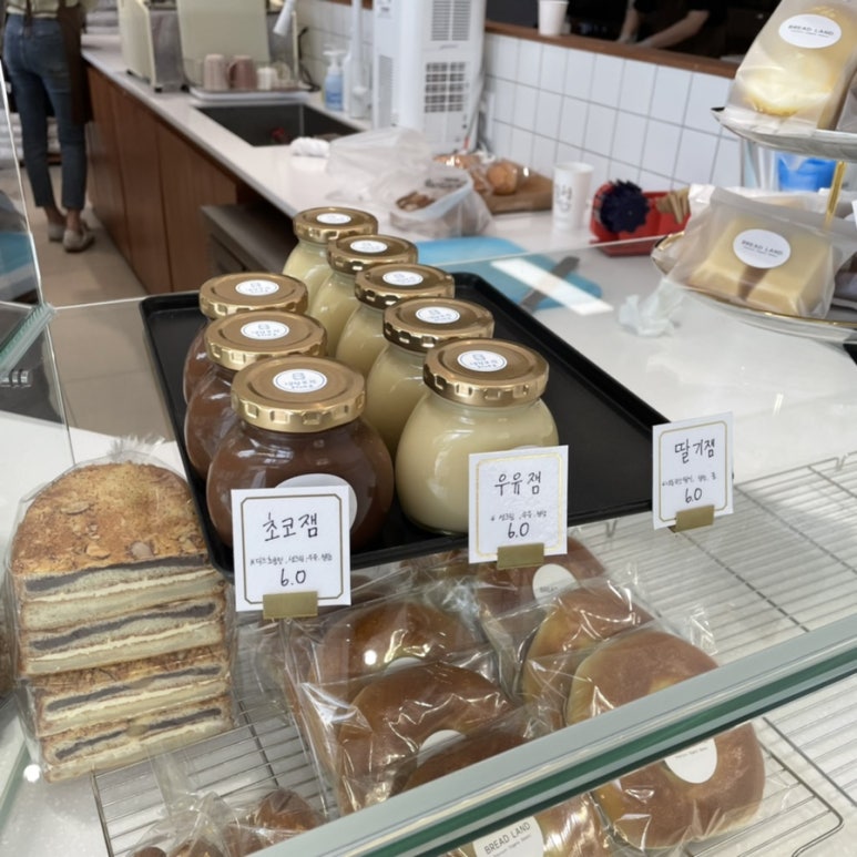 브레드랜드(BREAD LAND) 이미지