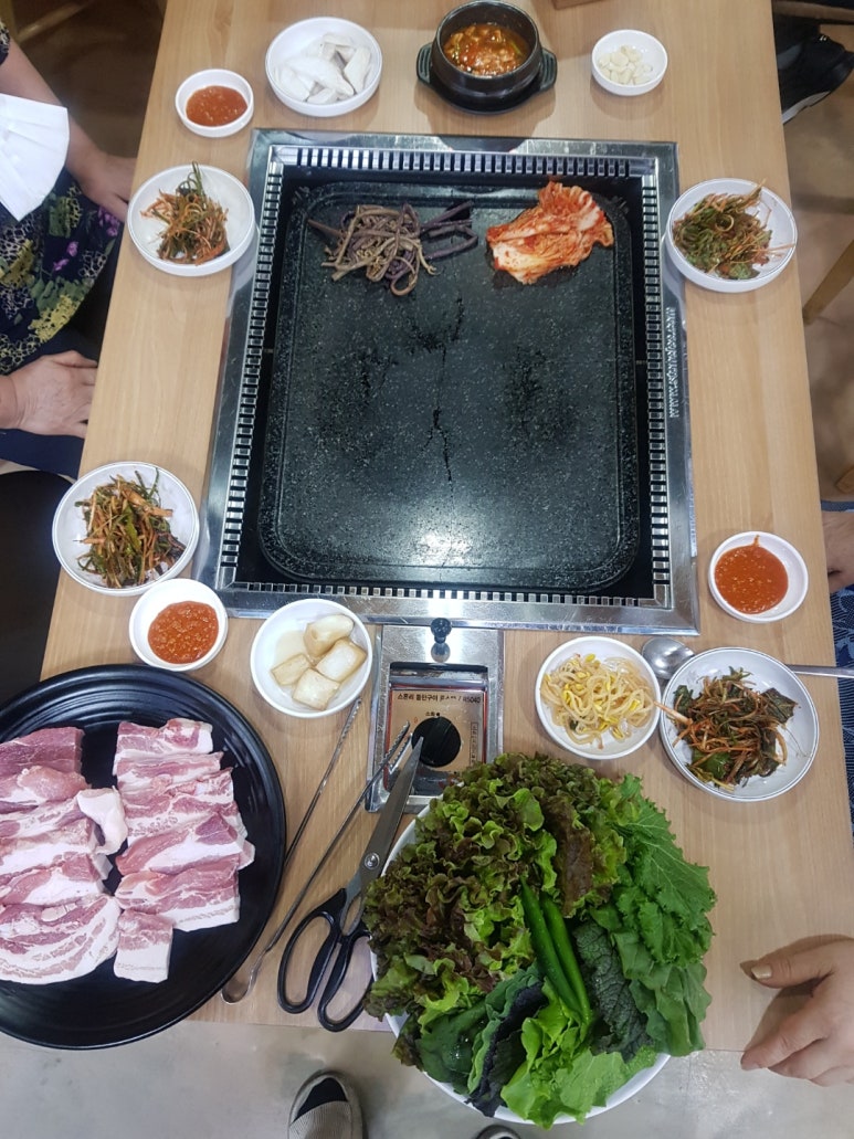 마당돌판삼겹살 이미지