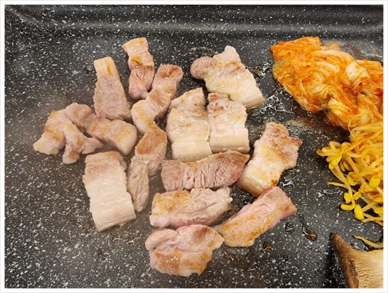 명품한우네정육점식당 이미지