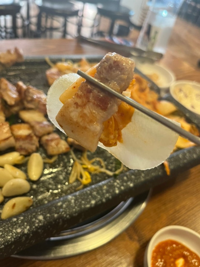 삼겹이랑 찌개랑 이미지