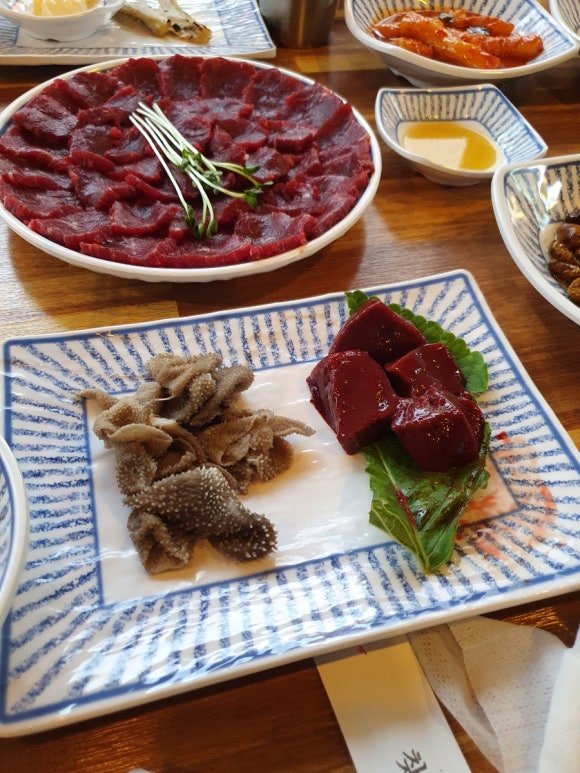 한우;날로먹다 이미지
