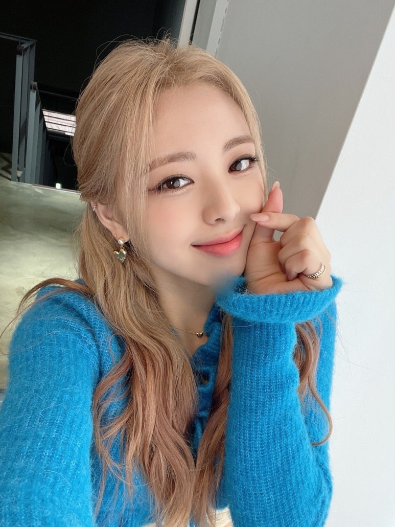 유나쥬얼리 이미지