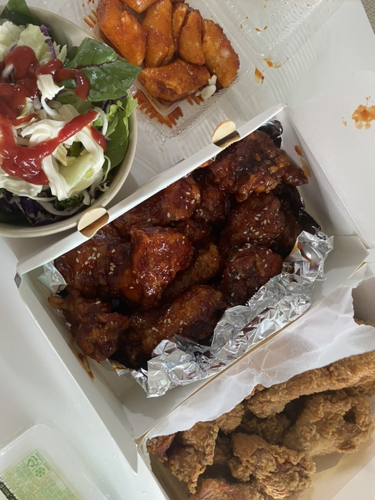 맥시두마리치킨 이미지