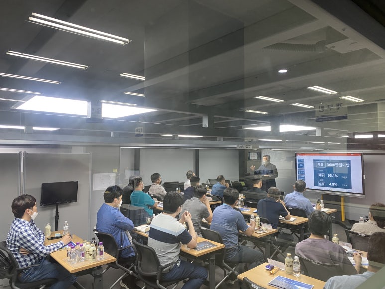 주식회사 테크노월드 이미지