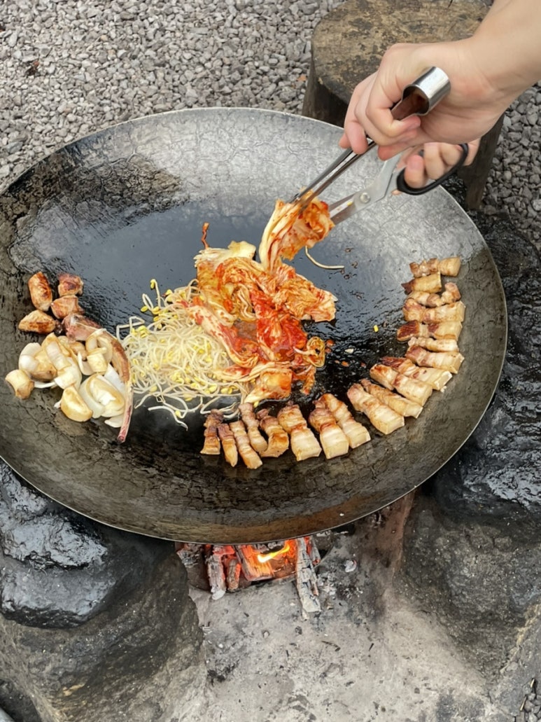 제주솥뚜껑삼겹살 이미지