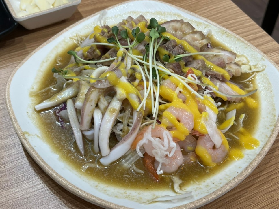 가산 칼국수 보쌈 이미지