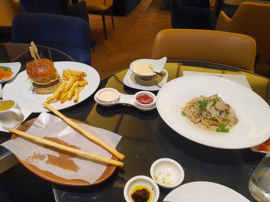 드로잉룸(DRAWING ROOM) 이미지