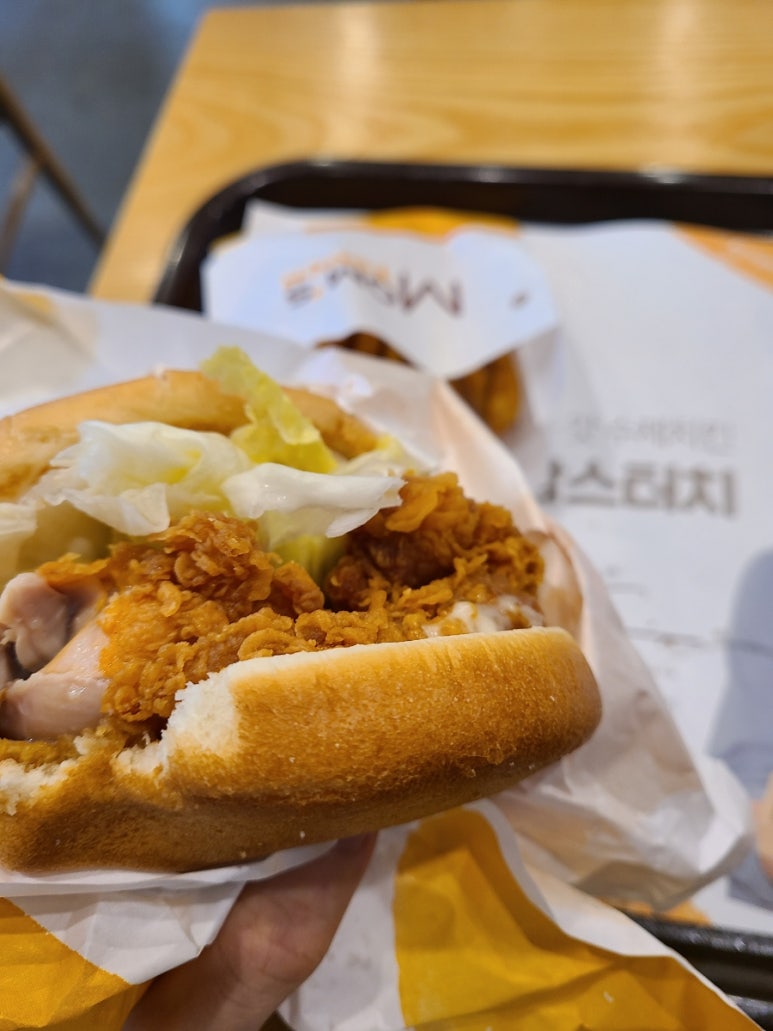 맘스터치신정네거리역점 이미지
