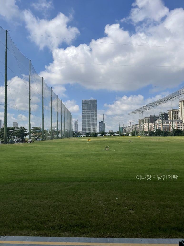 캄보디아 프놈펜 골프연습장 더원클럽 The one club 네이버 블로그