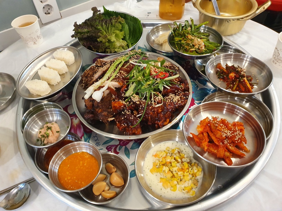 완미족발산호점 이미지