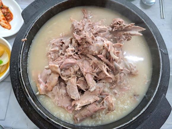 에덴오리누룽지백숙 이미지