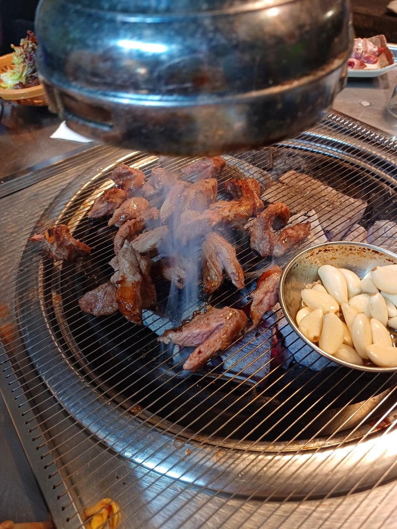 뚝방삼지창 이미지