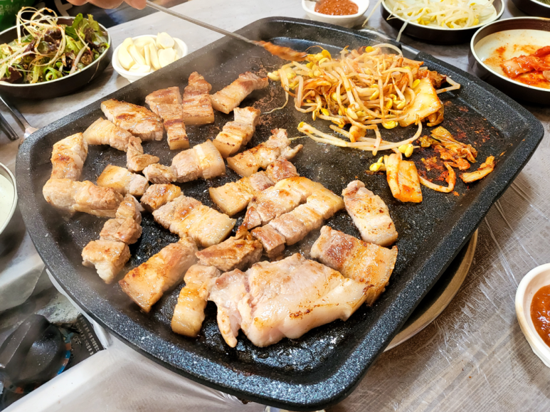 수달네생고기 이미지