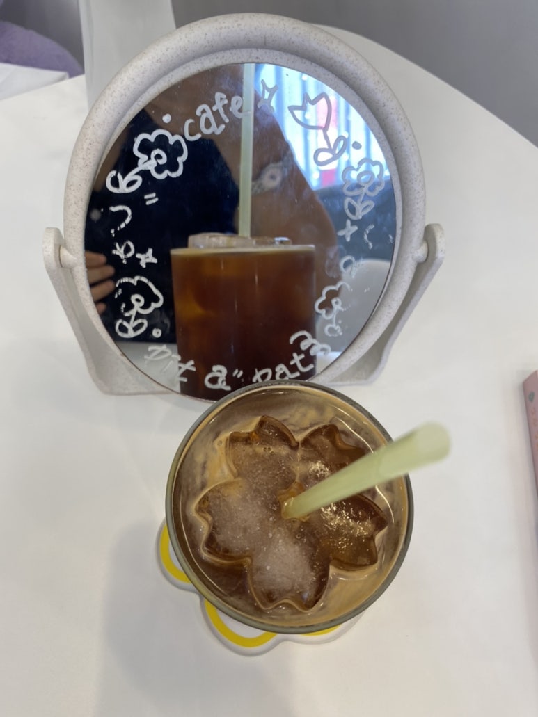 카페두근두근핏어펫 이미지