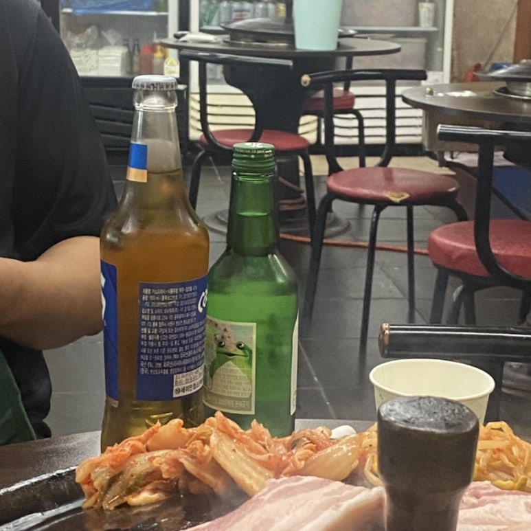 콩나물 솥뚜껑 오겹살 이미지