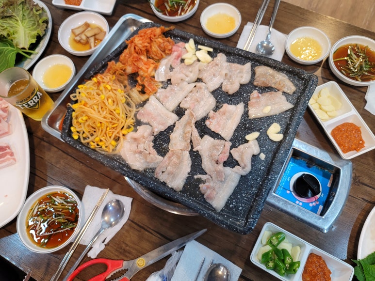 돈벼락삼겹살 이미지