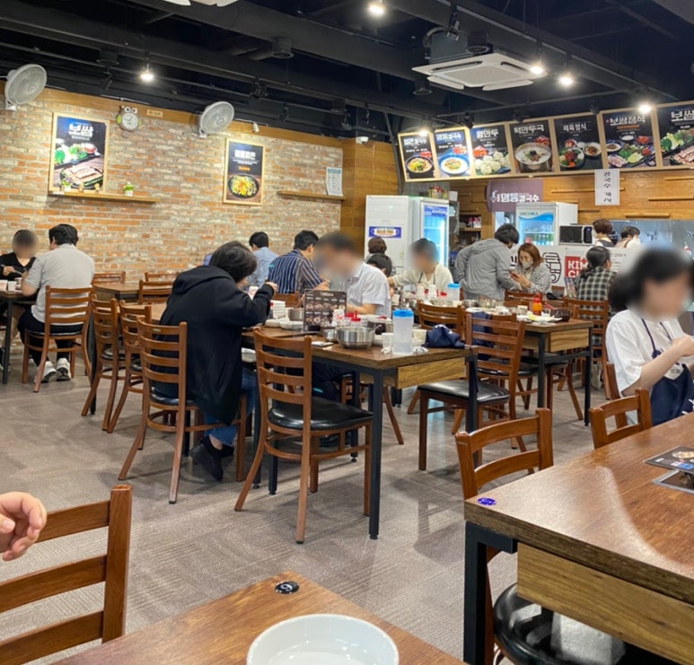 명동칼국수보쌈샤브샤브 이미지
