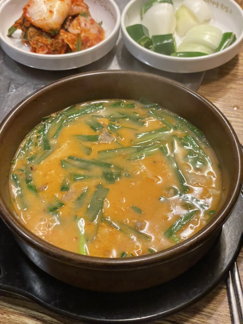 부산 아지매 국밥 신논현역점 이미지