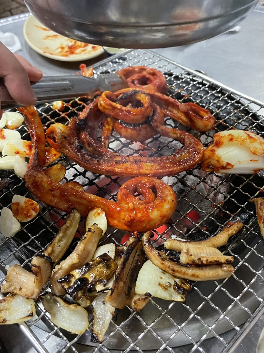 황소숯불꼼장어 이미지