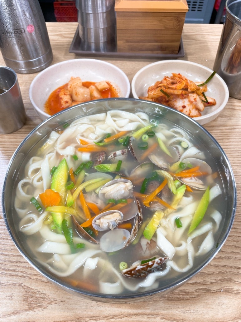 생생바지락칼국수 이미지
