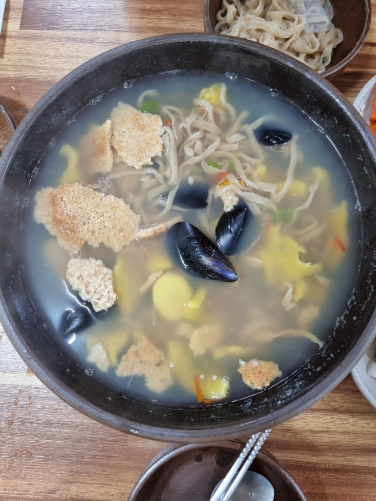 함지박해물손칼국수 이미지