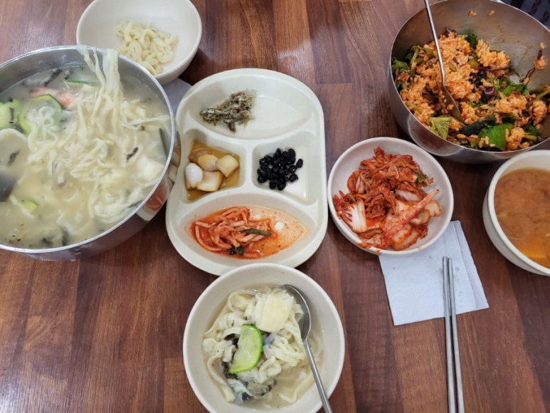 예림손칼국수 이미지