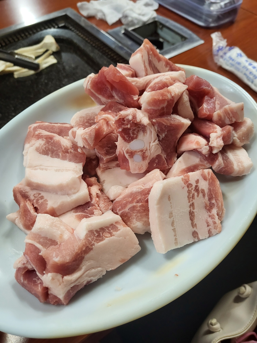 흥일정육점 이미지