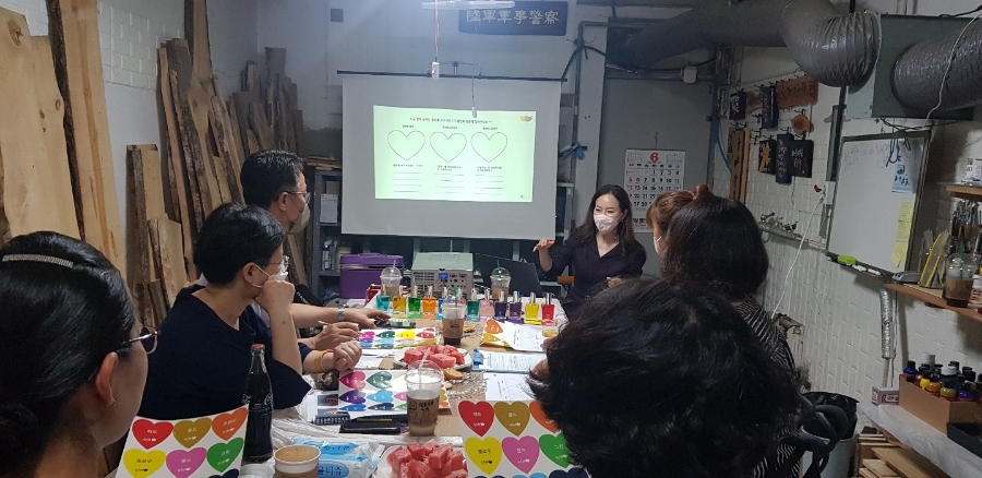 김작가와노선생 이미지
