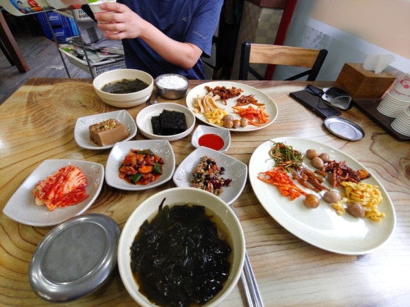 산들가정식백반 이미지