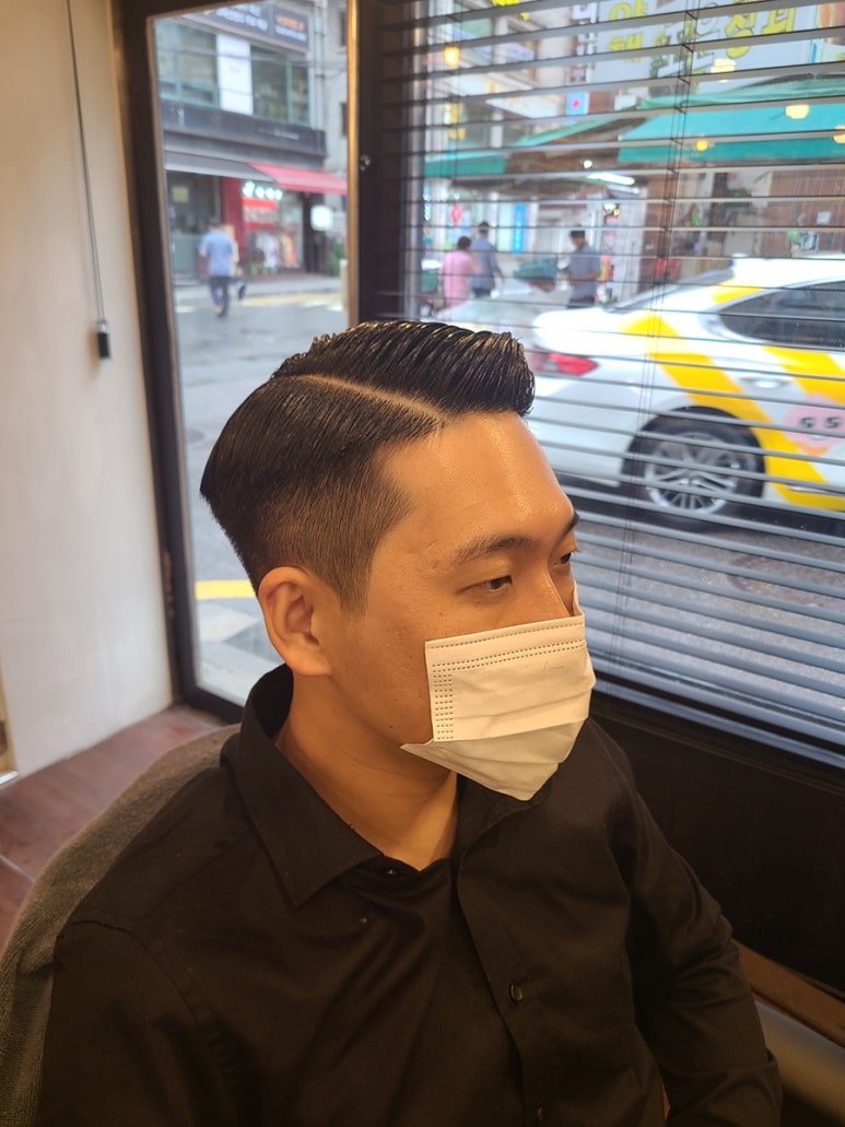 블랜톤바버샵 이미지
