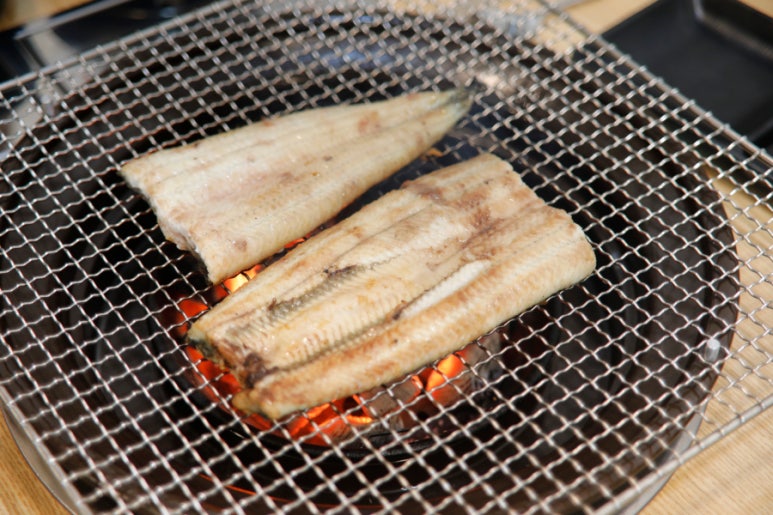 황금산숯불장어 이미지