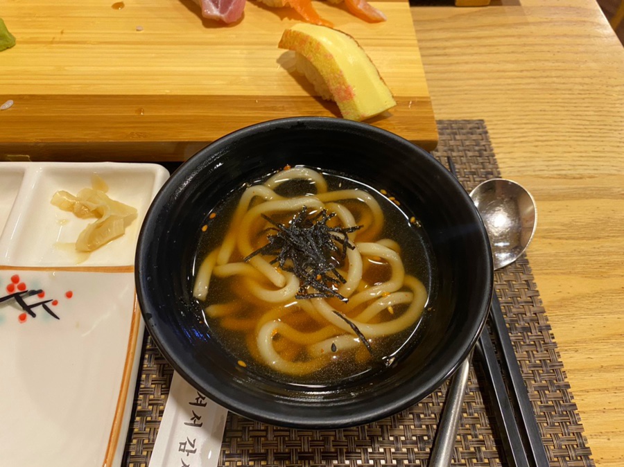 이동욱스시 이미지