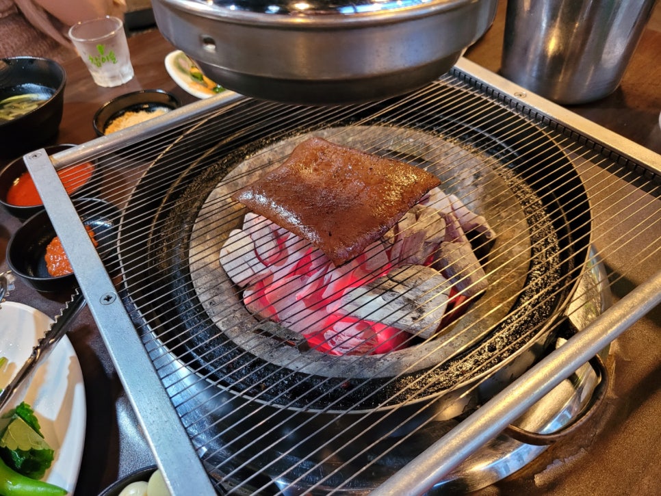 홍가숯불신꼼장어 이미지