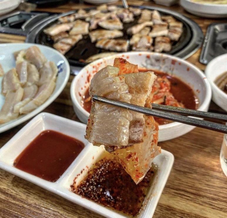 서정돈솥밥 이미지