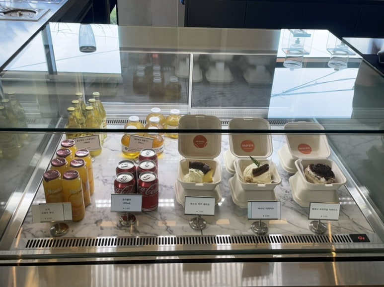 1층카페(1F Cafe) 이미지